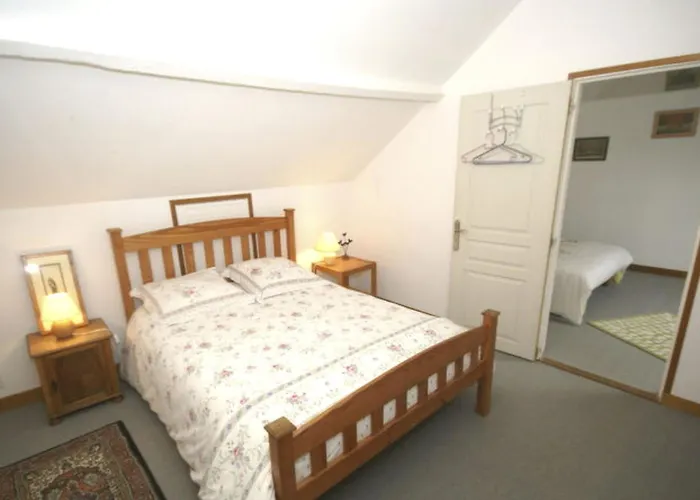 度假居 Garence Mit Eigener Terrasse By Interhome