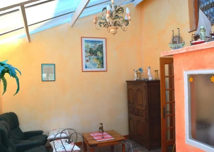 度假居 Garence Mit Eigener Terrasse By Interhome *