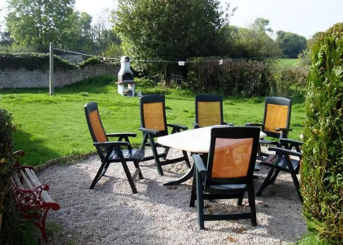 Garence Mit Eigener Terrasse By Interhome 度假居