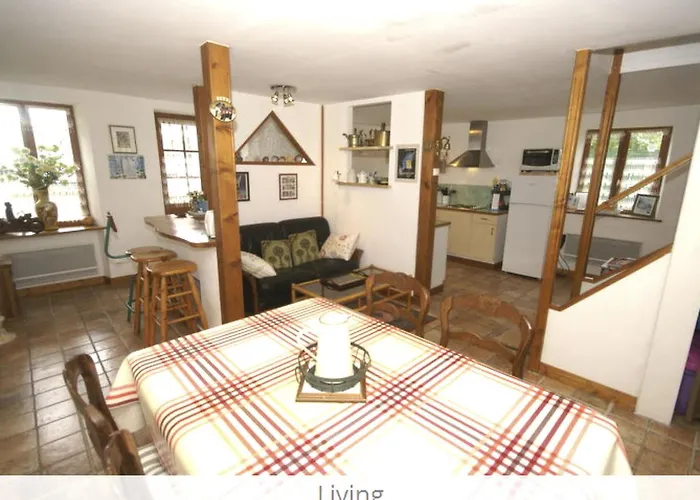 度假居 Garence Mit Eigener Terrasse By Interhome *