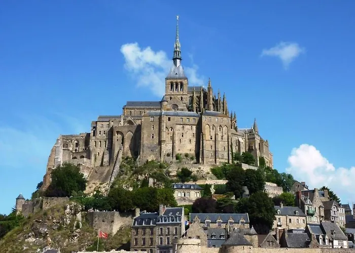 Garence Mit Eigener Terrasse By Interhome * Ravenoville